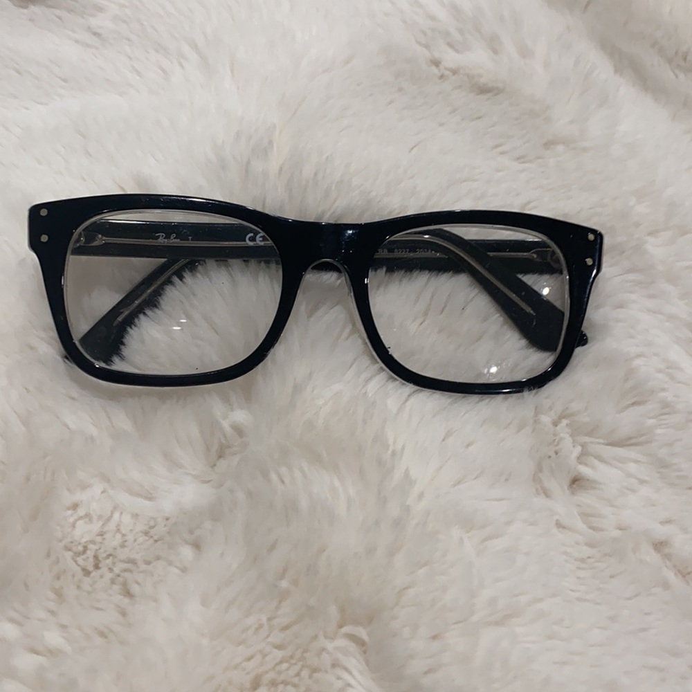 Ray-Ban